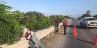 Instalación y mantenimiento de defensas metálicas para seguridad de automovilistas