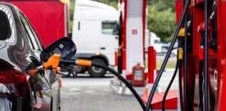 Tensión geopolítica eleva precio de combustibles
