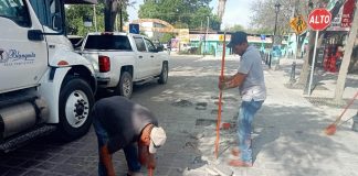 Rehabilita Gobierno de Reynosa banqueta peatonal en Calle Cuarta de la colonia Ribereña
