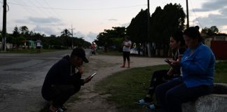 Colapsa red eléctrica en Cuba